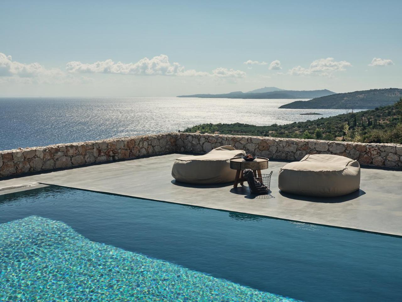 Vais Luxury Villa *